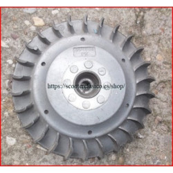 Plato magnetico de Vespa