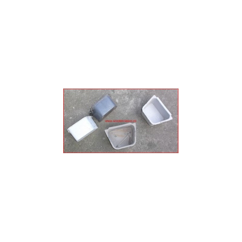 Caja de Herramientas corta para Vespa