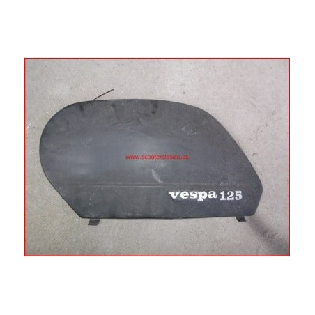 Puerta del lado izquierdo de la Vespa PK xl