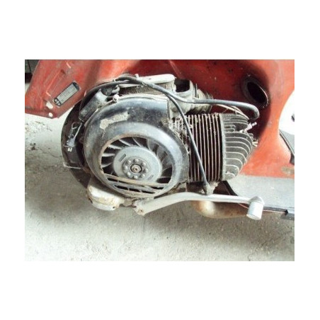 Sistema cierre cofanos Vespa PX DERECHO