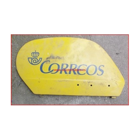 Puerta del lado izquierdo de la Vespa PK XL,