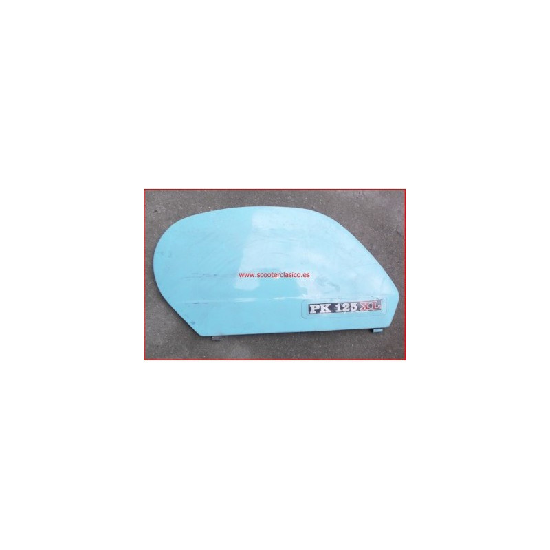 Puerta del lado derecho de la Vespa PK XL