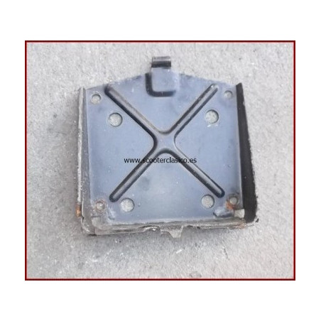 Soporte de bateria Vespa PX usado