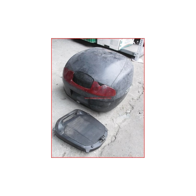 Baul trasero con soporte de segunda mano