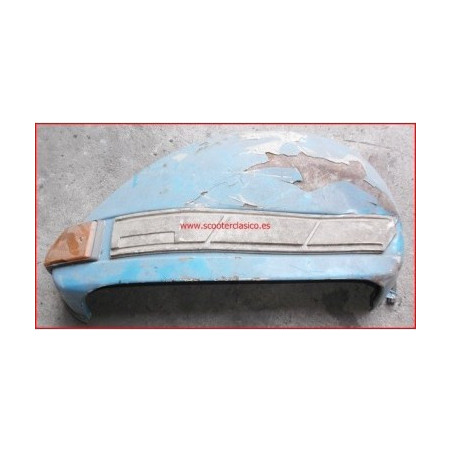 Cofano derecho de segunda mano de la Vespa 200 DN