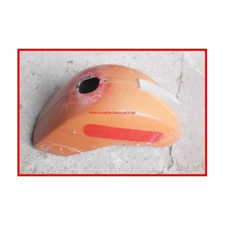Guardabarros de segunda mano de la Vespa 200,