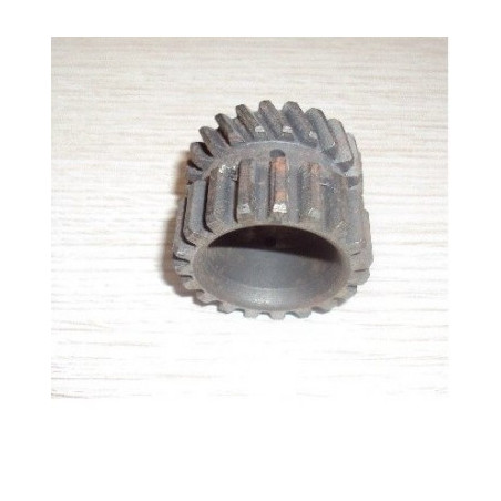 Piñon embrague Vespa 56/58