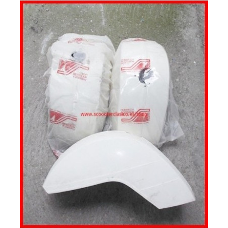Guardabarros de la Vespa 200 de plastico nuevo