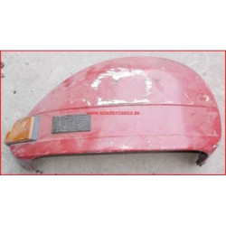 Cofano derecho de la Vespa T5, de segunda mano,