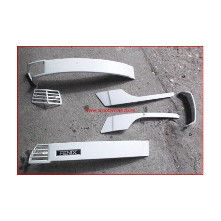 Plasticos protectores de Vespa 200 de color blanco