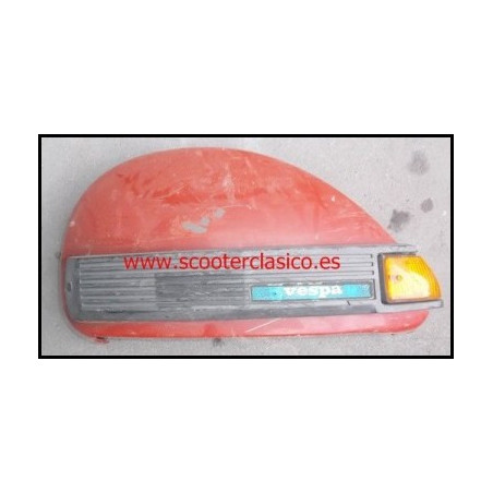 Cofano izquierdo de Vespa 200