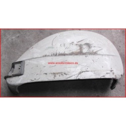 Cofano derecho de Vespa 200 Iris, de segunda mano