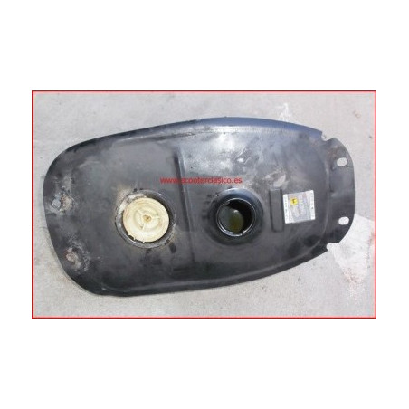 Deposito de segunda mano de gasolina de la Vespa Iris