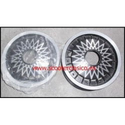 Llantas Vespa Negras seminuevas