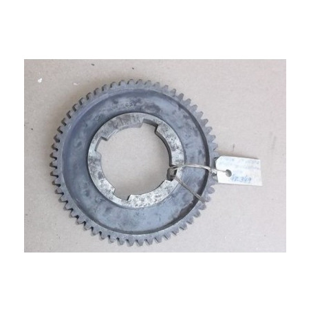 Piñón de 1ª de Vespa 125