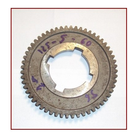 PIÑON DE 1ª DE VESPA 125 S