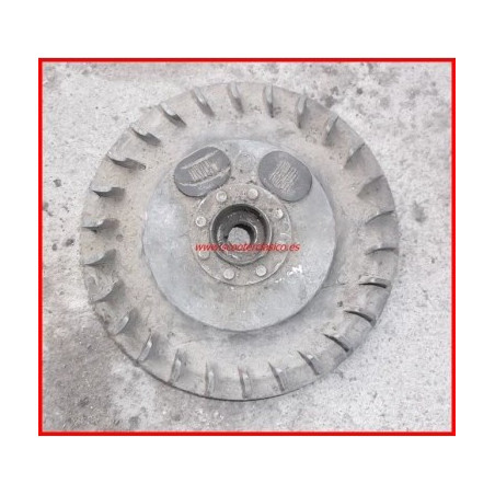 Plato magnetico de Vespa Junior