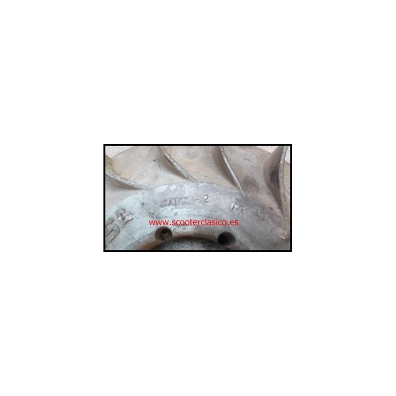 Plato magnetico de segunda mano de la Vespa 160