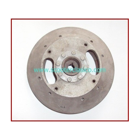 Plato magnetico nuevo de Vespa 150