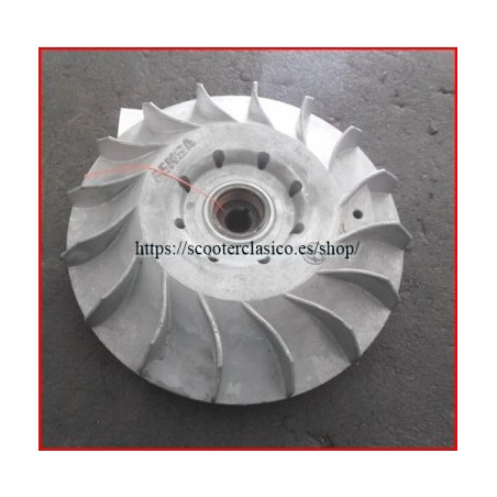 Plato magnetico vespa
