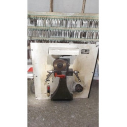 Maquina para copiar llaves antigua