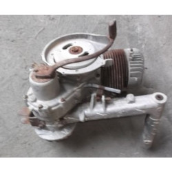 Motor de Vespa faro abajo