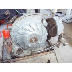 Motor de Vespa 125 reparado