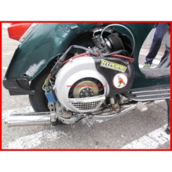 Vespa PX 200 con freno de disco, el motor está super preparado