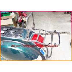 Portabultos trasero de Vespa
